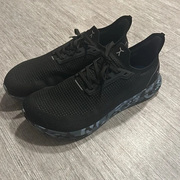 Men's Black Running Shoes - Picture 3 of 8
